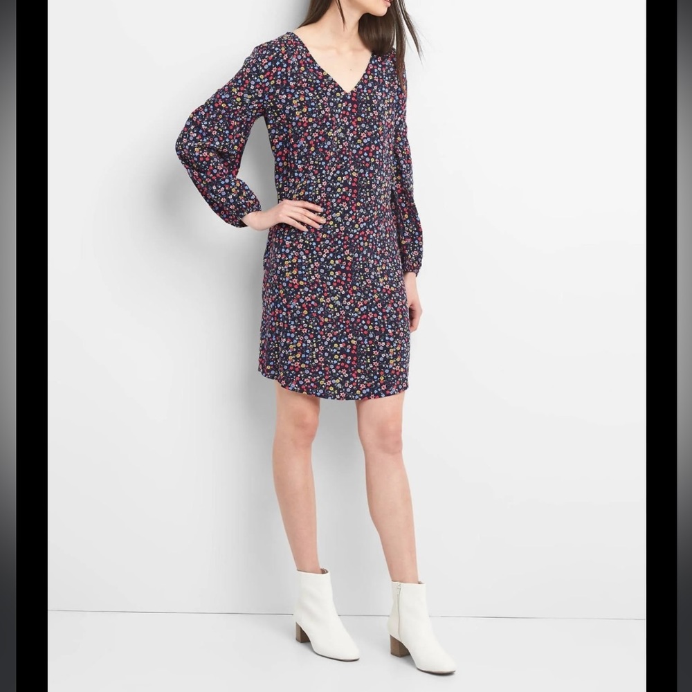 GAP Navy Floral Long Sleeve V-Neck Dress
